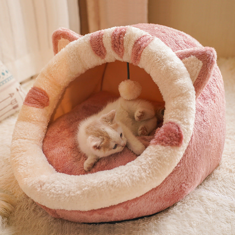 "Semi-Enclosed Cat House: Warm and Ideal for All Seasons"